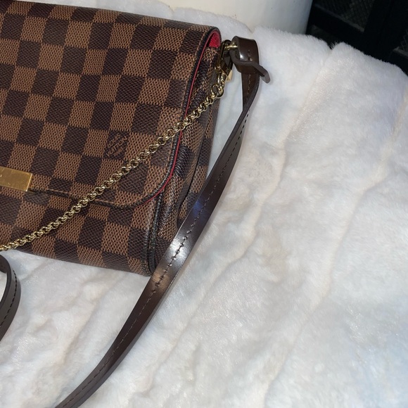 SOLD!!! Louis Vuitton Favorite - Picture 2 of 9